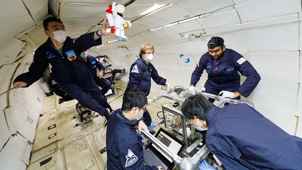 students at NASA flight center