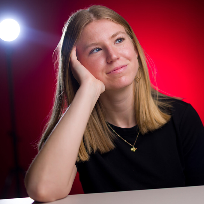 Allison Hubbell portrait