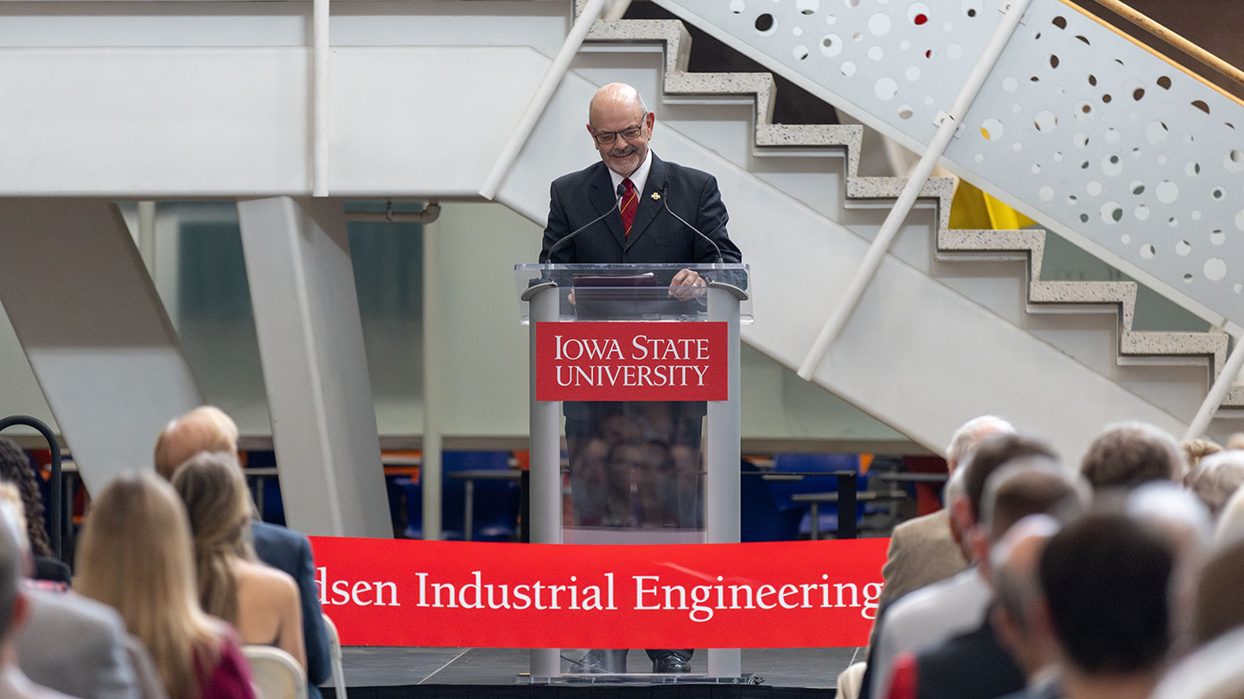 W. Samuel Easterling at the podium during the Therkildsen Industrial Engineering building dedication.